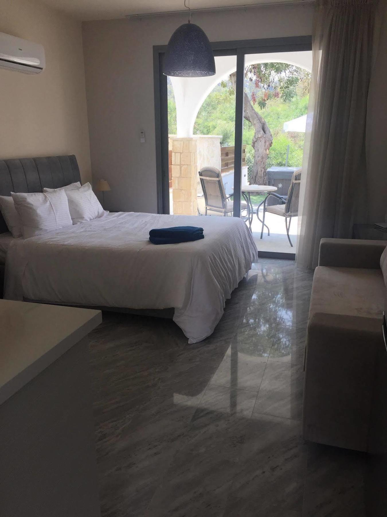Polis Latchi Escape Hotel And Suites מראה חיצוני תמונה