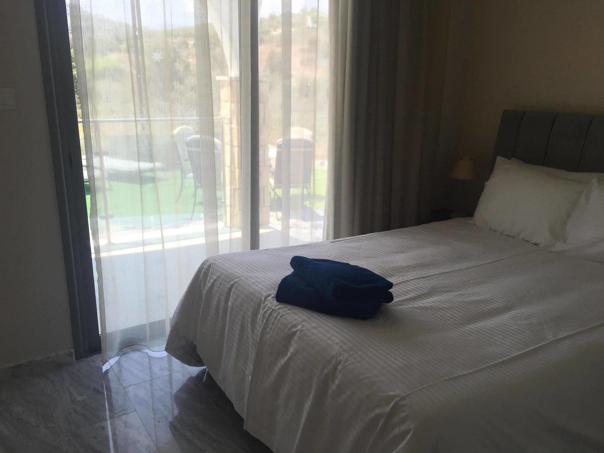 Polis Latchi Escape Hotel And Suites מראה חיצוני תמונה